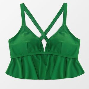 Size 2X green tankini/ bikini top. Top ONLY. Never worn, with tags